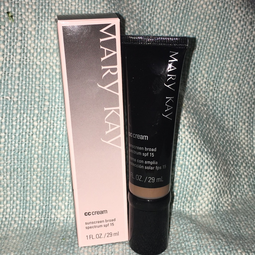 Mary Kay CC Cream in Very Deep SPF 15